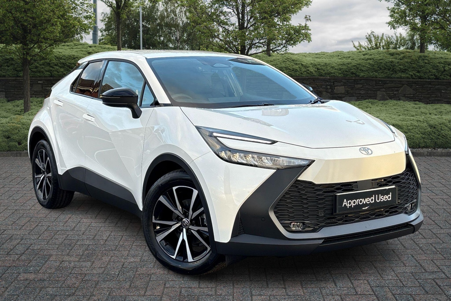 Used Toyota C-HR 2025 for sale - 76635365: Photo 1