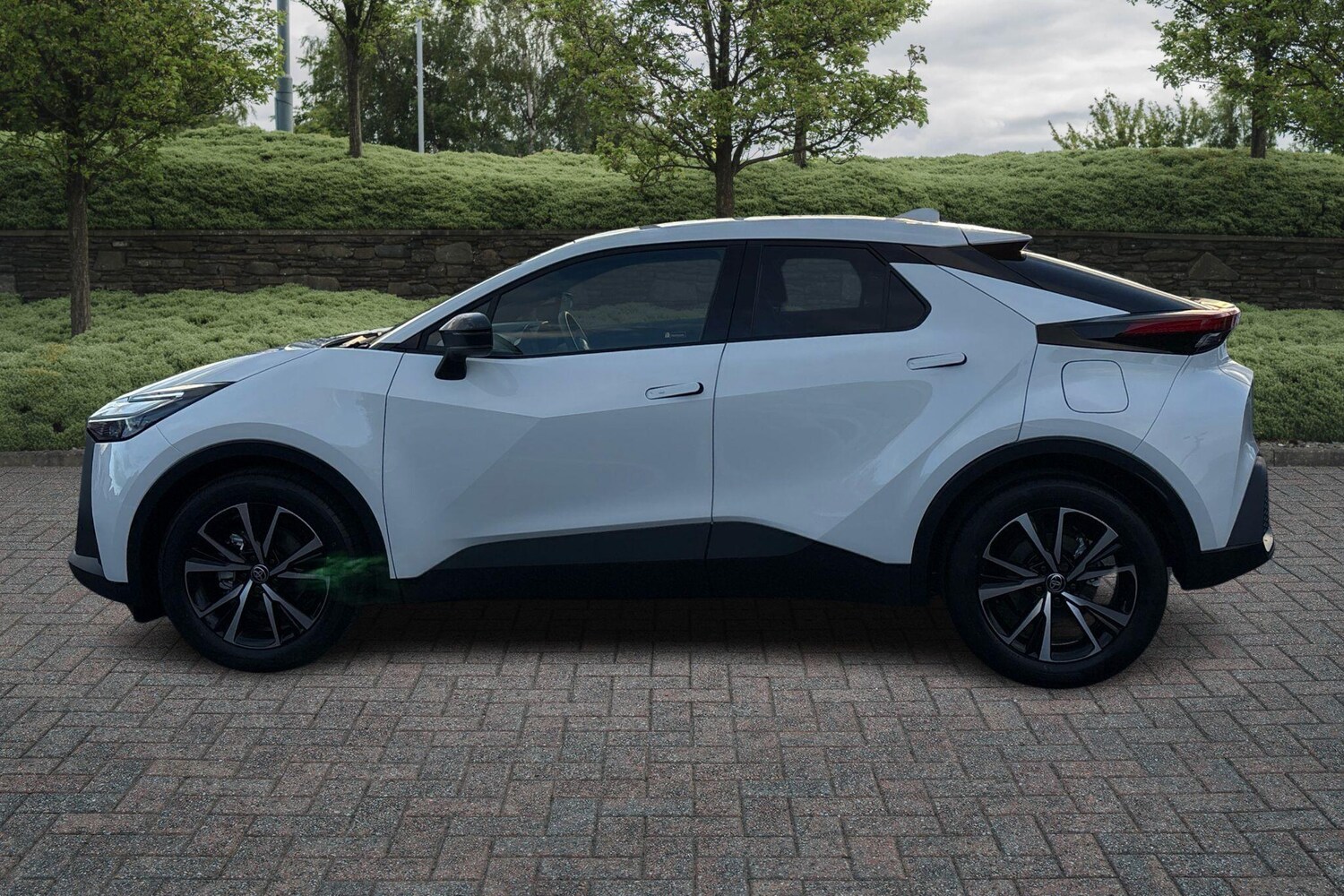 Used Toyota C-HR 2025 for sale - 76635365: Photo 16