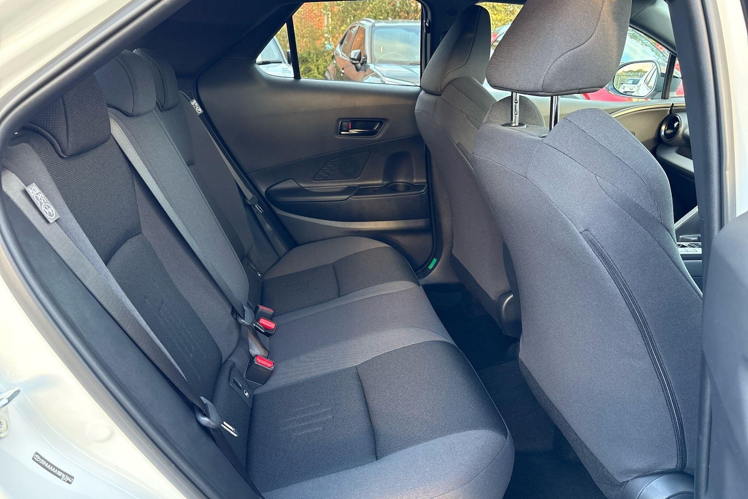 Used Toyota C-HR 2025 for sale - 76635365: Photo 21