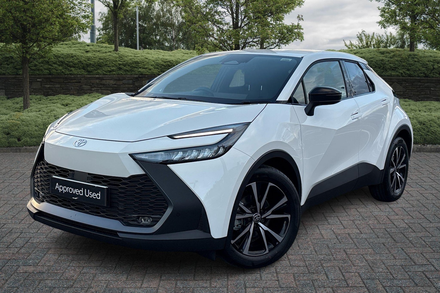 Used Toyota C-HR 2025 for sale - 76635365: Photo 3