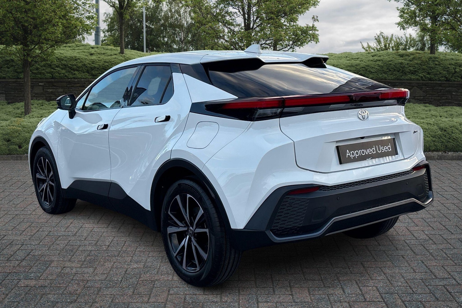 Used Toyota C-HR 2025 for sale - 76635365: Photo 4