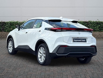 Used Toyota C-HR 2025 for sale - 79203414: Photo