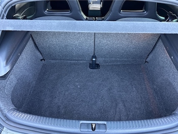 Used Volkswagen Scirocco 2017 for sale - 77332597: Photo