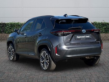 Used Toyota Yaris 2023 for sale - 77971433: Photo