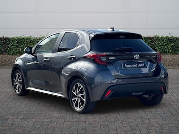 Used Toyota Yaris 2023 for sale - 77994859: Photo