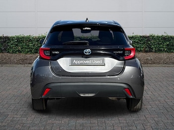 Used Toyota Yaris 2023 for sale - 77994859: Photo