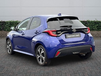 Used Toyota Yaris 2024 for sale - 77157538: Photo