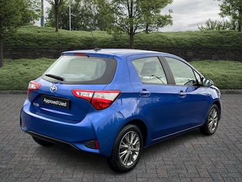 Used Toyota Yaris 2020 for sale - 76514402: Photo