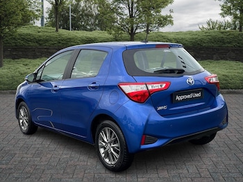Used Toyota Yaris 2020 for sale - 76514402: Photo