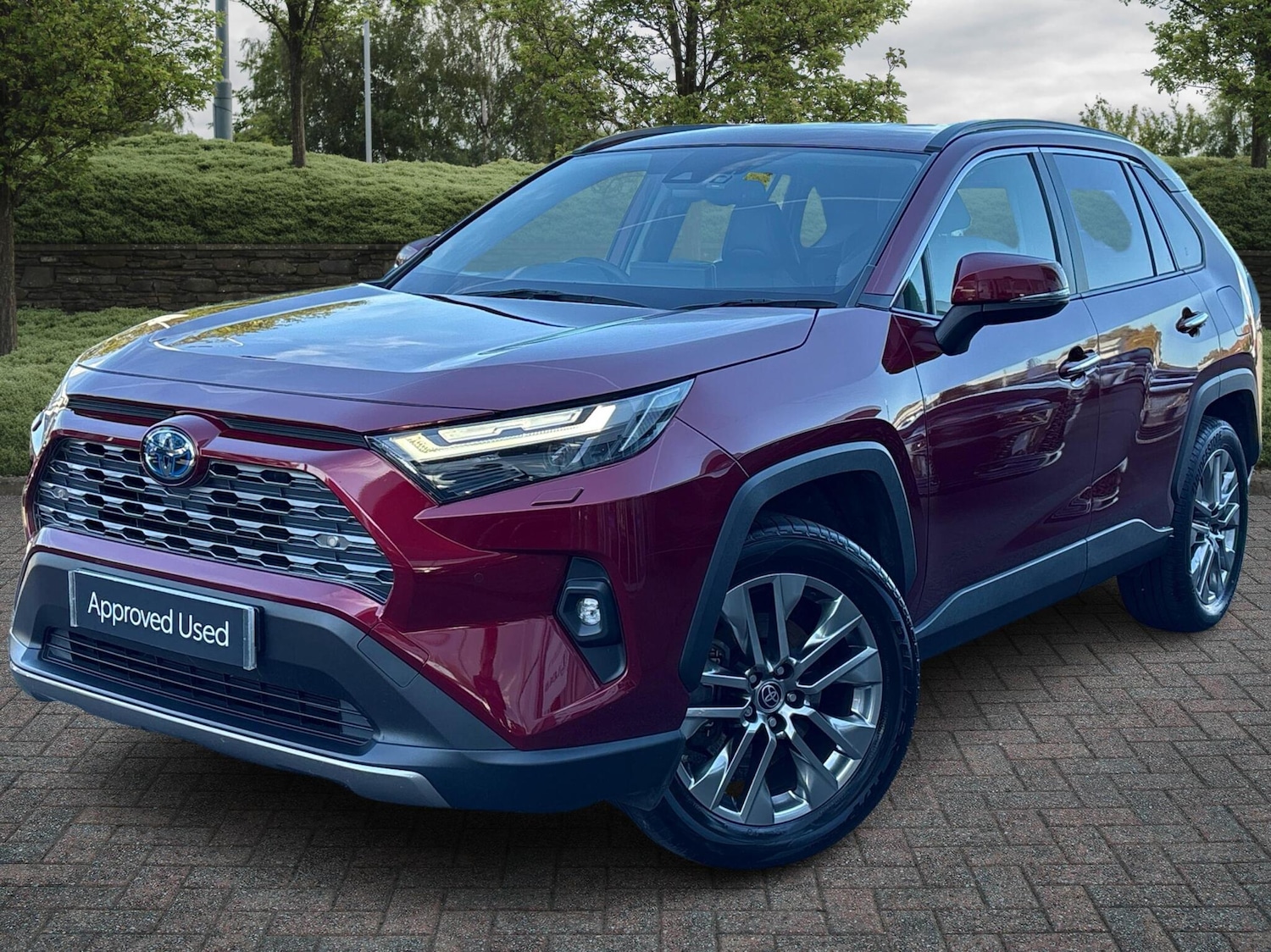 Used Toyota RAV4 2022 for sale - 76111712: Photo 3