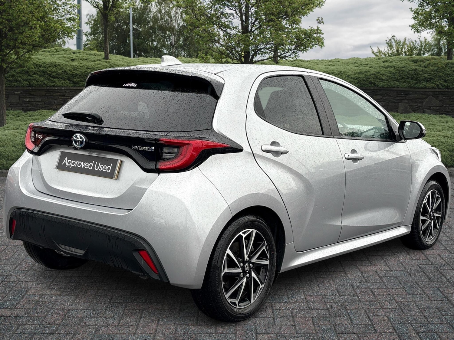 Used Toyota Yaris 2022 for sale - 76073790: Photo 2