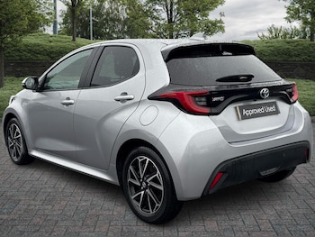 Used Toyota Yaris 2022 for sale - 76073790: Photo