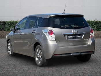 Used Toyota Verso 2015 for sale - 78232603: Photo