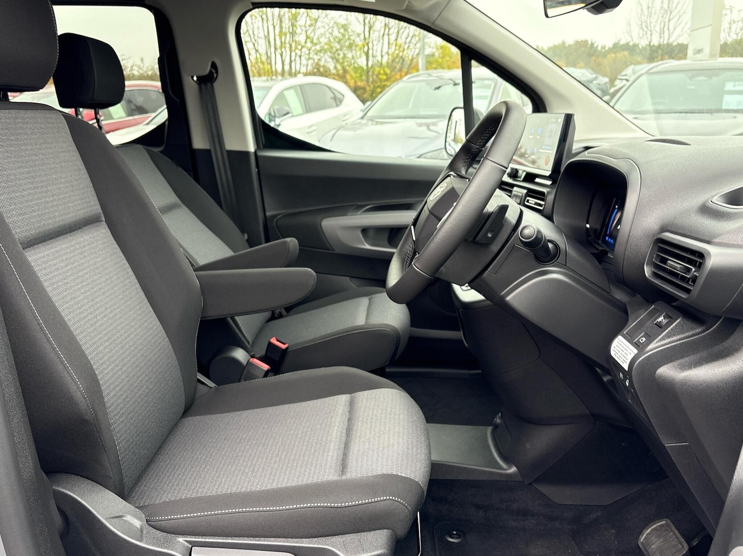 Used Toyota PROACE CITY Verso 2025 for sale - 76486587: Photo 18