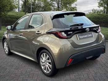 Used Toyota Yaris 2022 for sale - 76400326: Photo