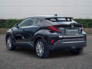 Used Toyota C-HR 2023 for sale - 79237973: Photo