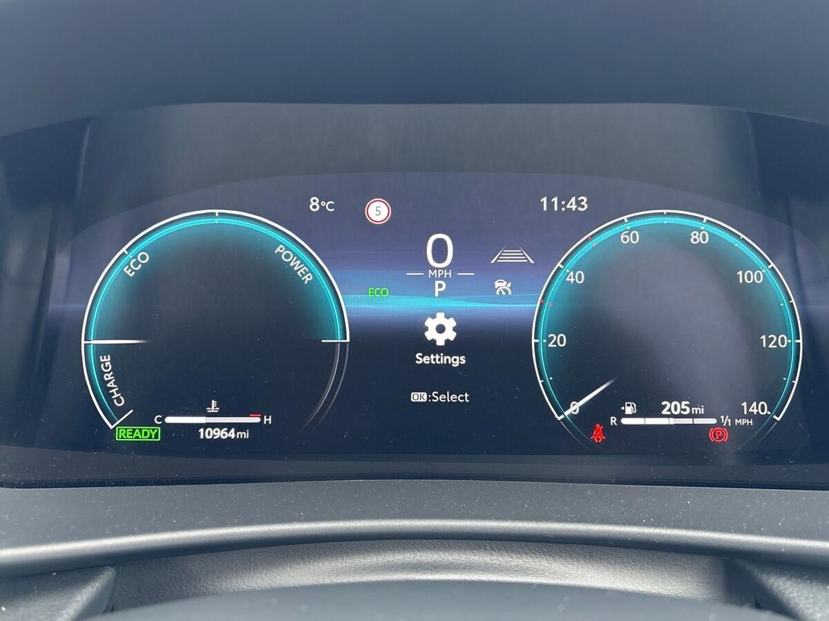 Used Toyota C-HR 2025 for sale - 77013632: Photo 13