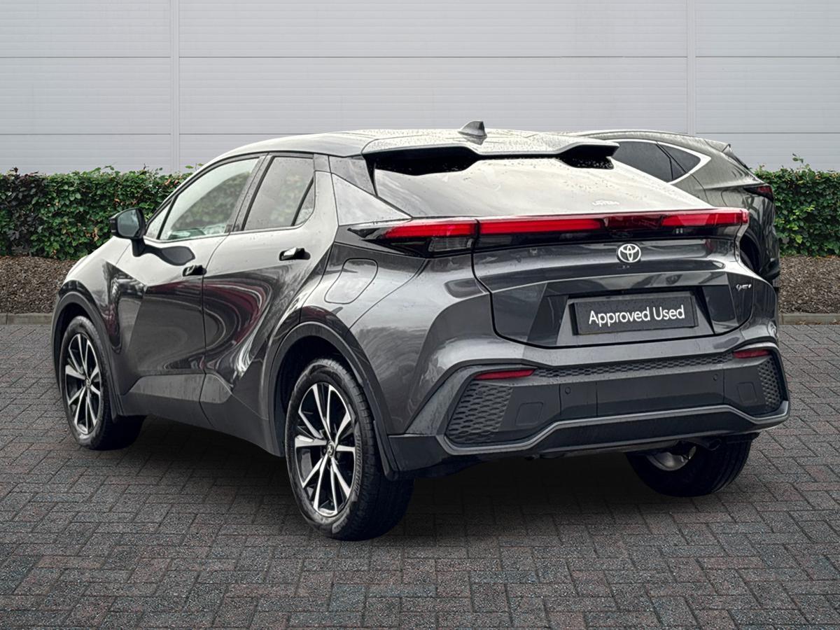 Used Toyota C-HR 2025 for sale - 77013632: Photo 2