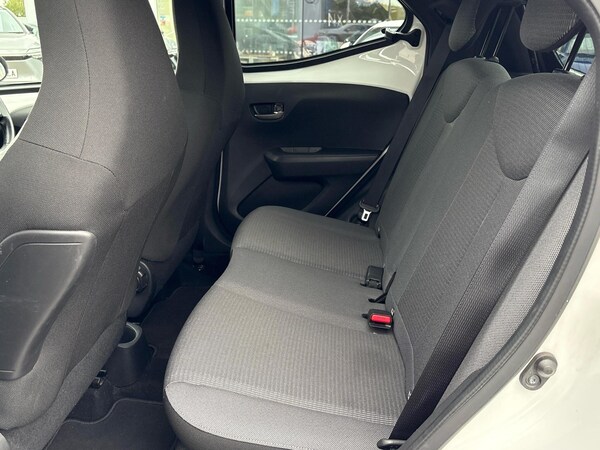Used Toyota AYGO 2021 for sale - 76073824: Photo 12