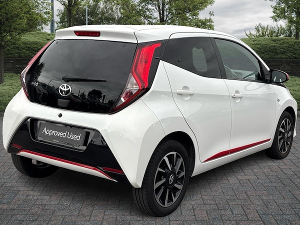Used Toyota AYGO 2021 for sale - 76073824: Photo 2