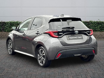 Used Toyota Yaris 2022 for sale - 76563187: Photo