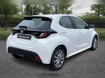 Used Toyota Yaris 2022 for sale - 78405920: Photo