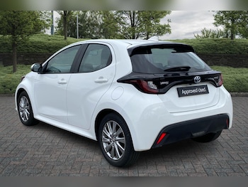 Used Toyota Yaris 2022 for sale - 78405920: Photo