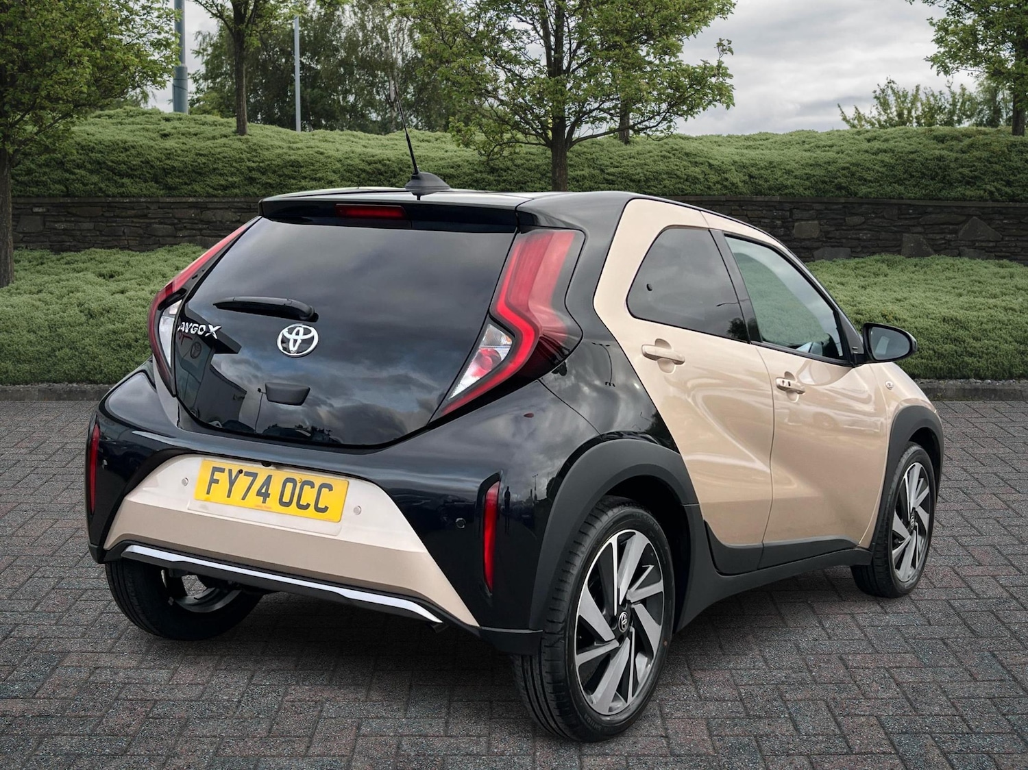 Used Toyota Aygo X 2024 for sale - 76111257: Photo 2