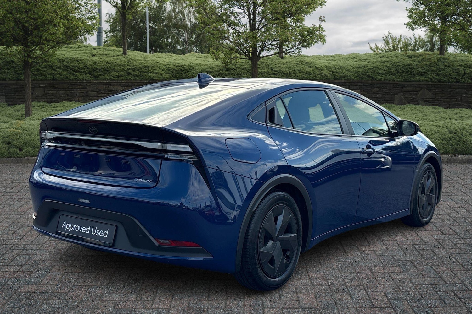 Used Toyota Prius 2025 for sale - 76635375: Photo 2