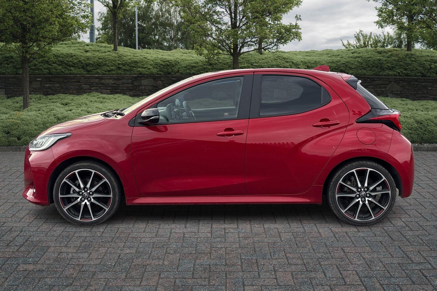 Used Toyota Yaris 2023 for sale - 76400321: Photo 35