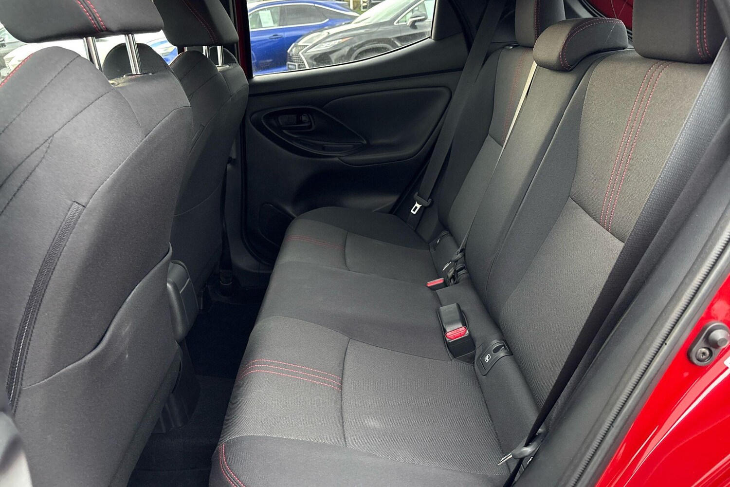 Used Toyota Yaris 2023 for sale - 76400321: Photo 39