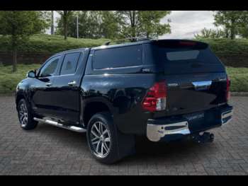 Used Toyota Hilux 2019 for sale - 74600789: Photo