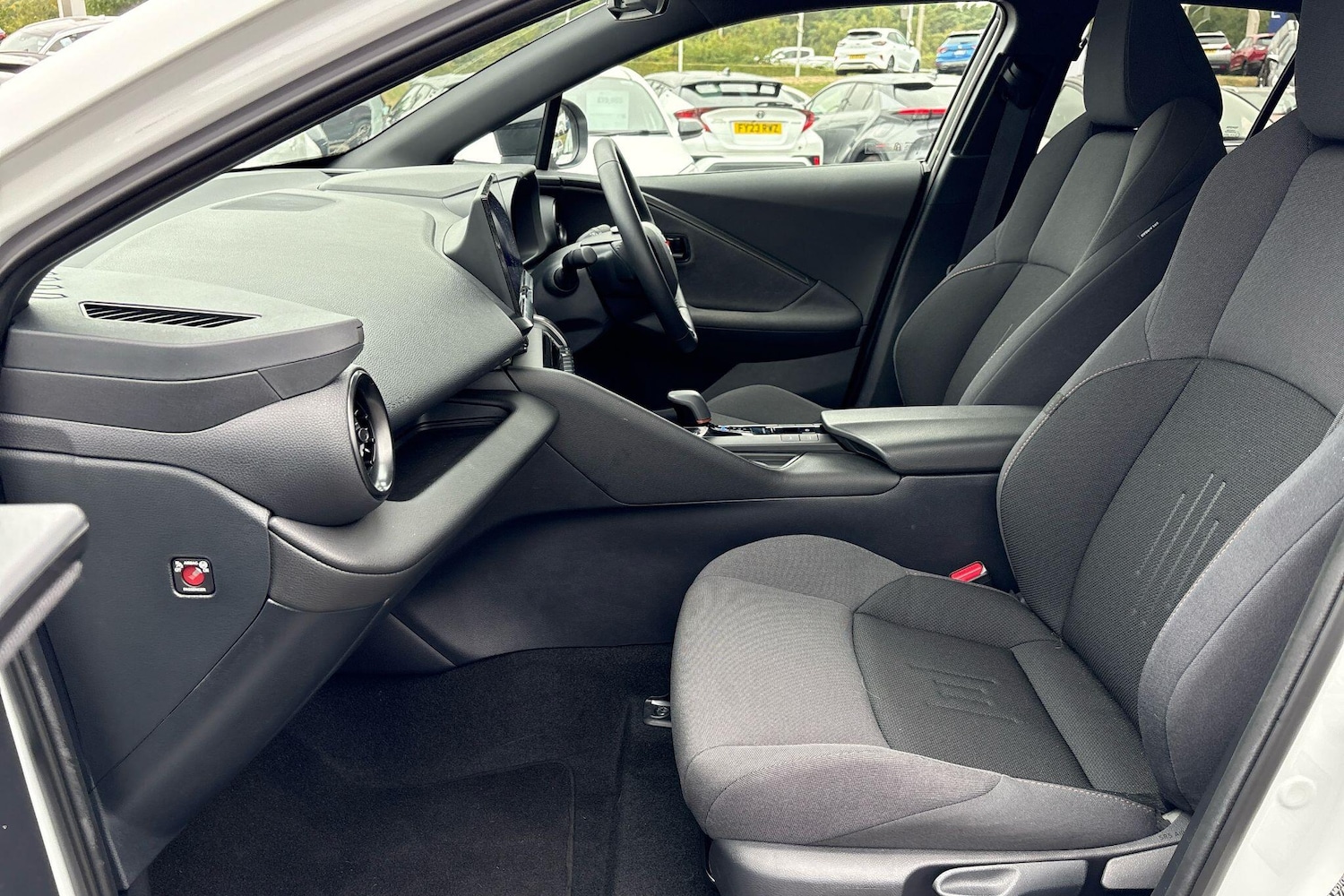 Used Toyota C-HR 2025 for sale - 76486670: Photo 18