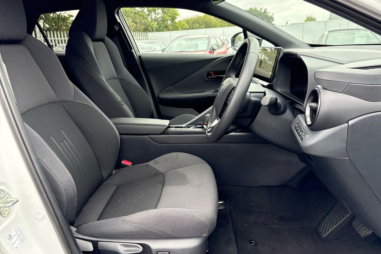 Used Toyota C-HR 2025 for sale - 76486670: Photo 19