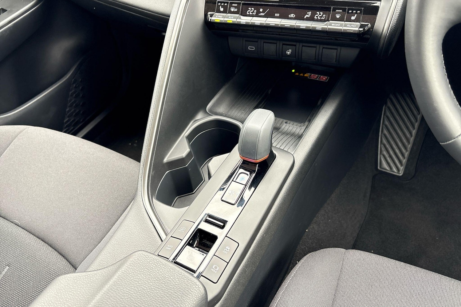 Used Toyota C-HR 2025 for sale - 76486670: Photo 6