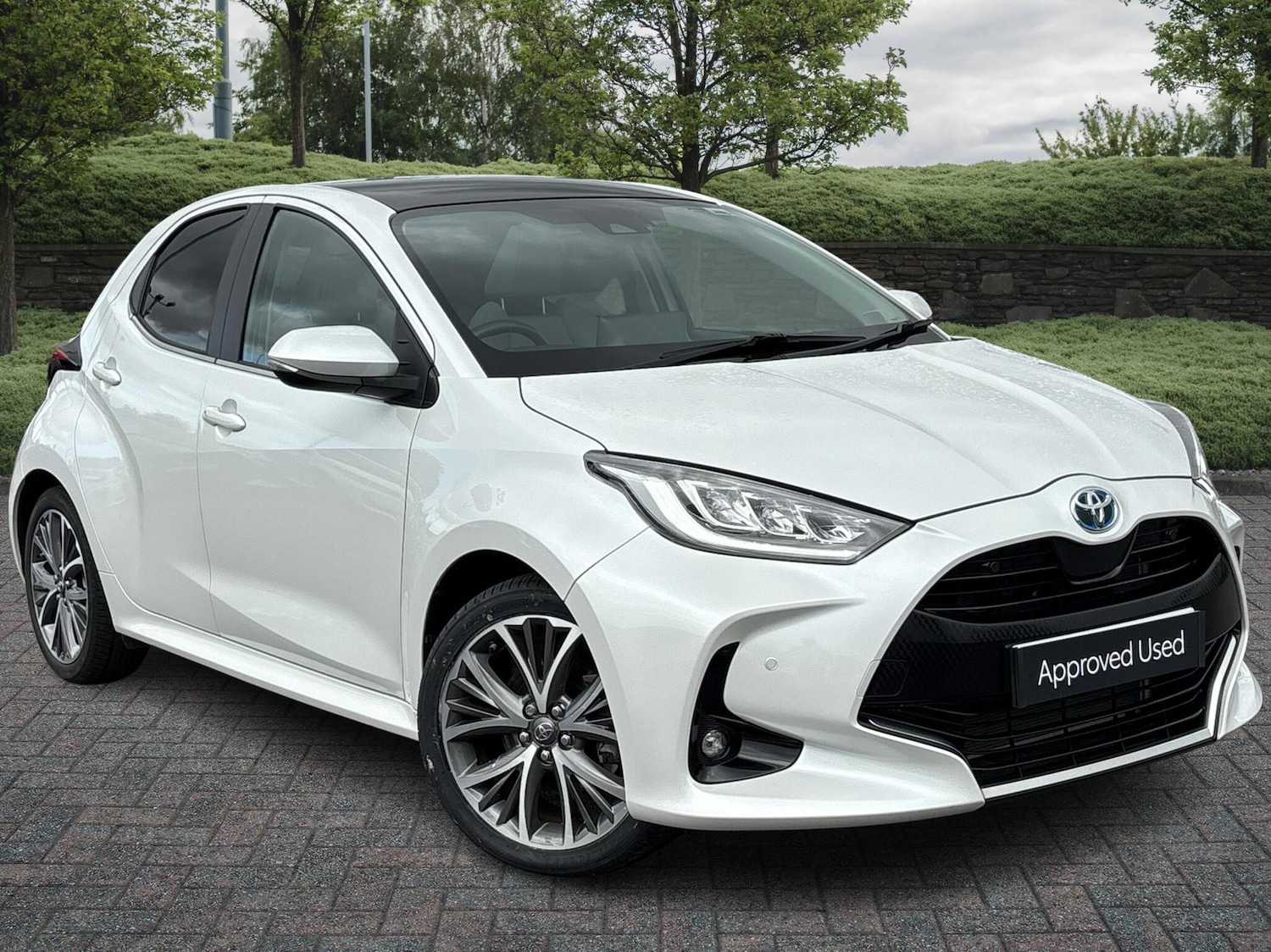 Used Toyota Yaris 2022 for sale - 76338424: Photo 1