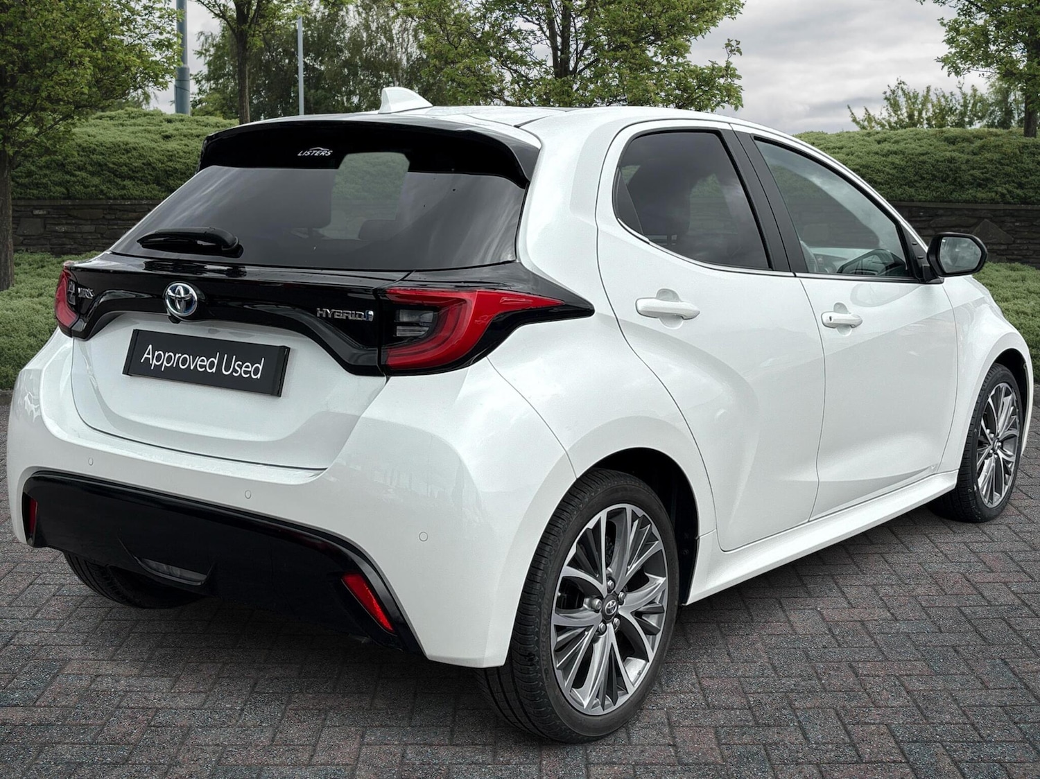 Used Toyota Yaris 2022 for sale - 76338424: Photo 2
