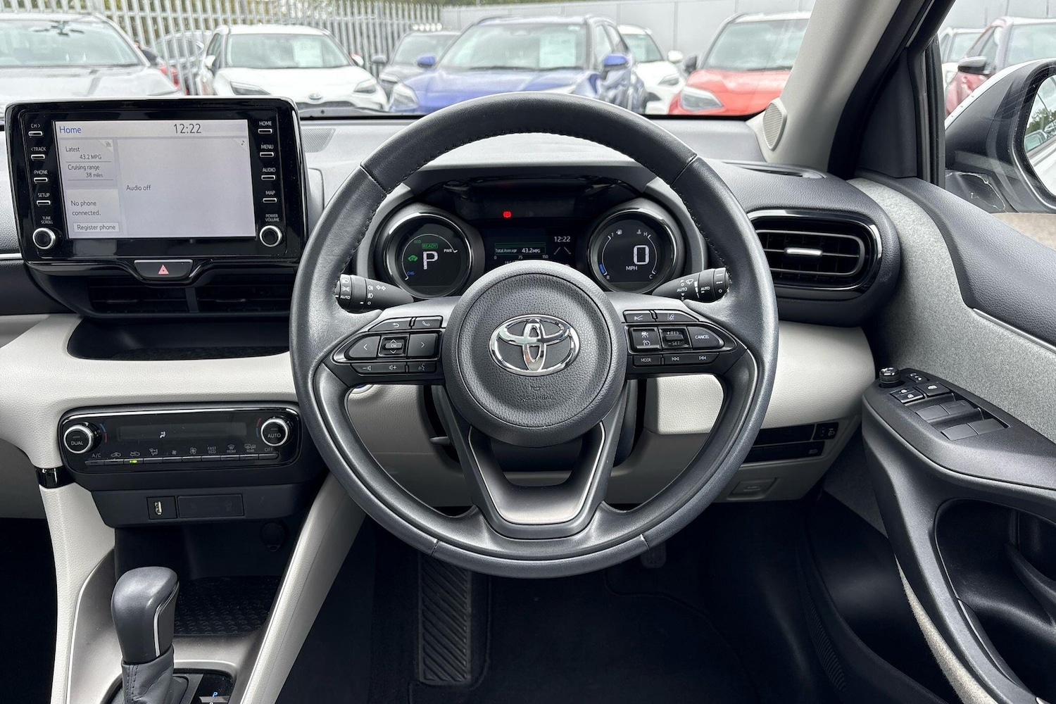 Used Toyota Yaris 2022 for sale - 76338424: Photo 28