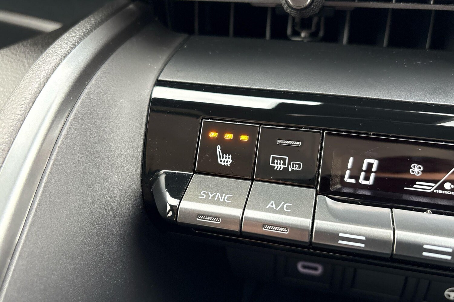 Used Toyota C-HR 2025 for sale - 77525755: Photo 13