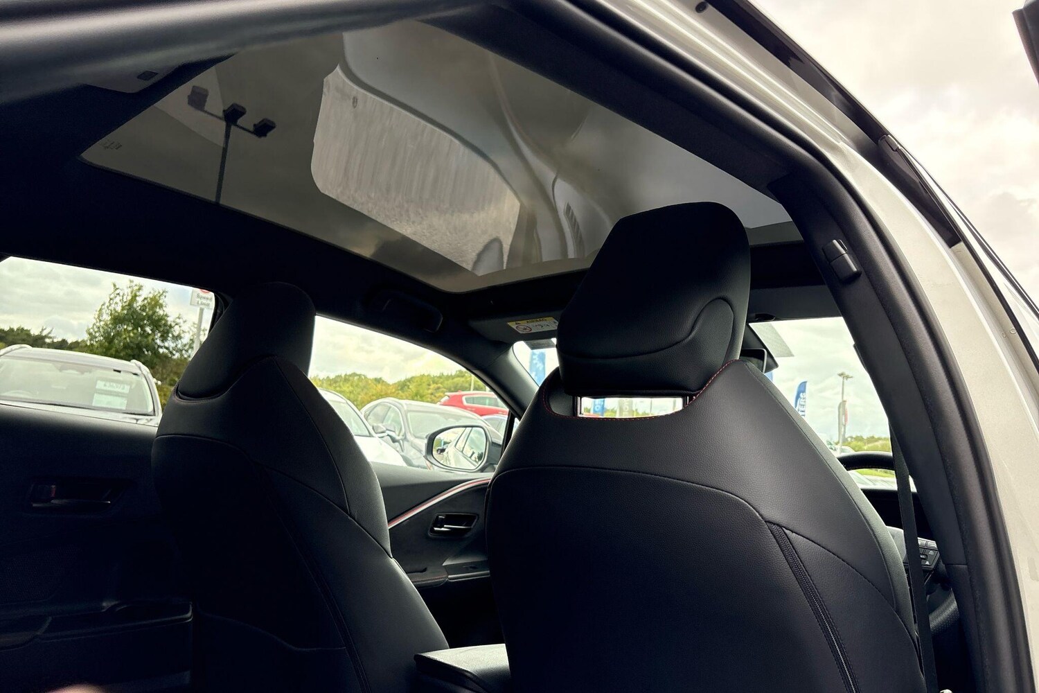 Used Toyota C-HR 2025 for sale - 77525755: Photo 22