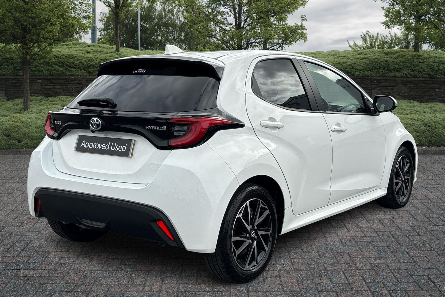 Used Toyota Yaris 2023 for sale - 76139686: Photo 2