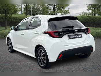 Used Toyota Yaris 2023 for sale - 76139686: Photo