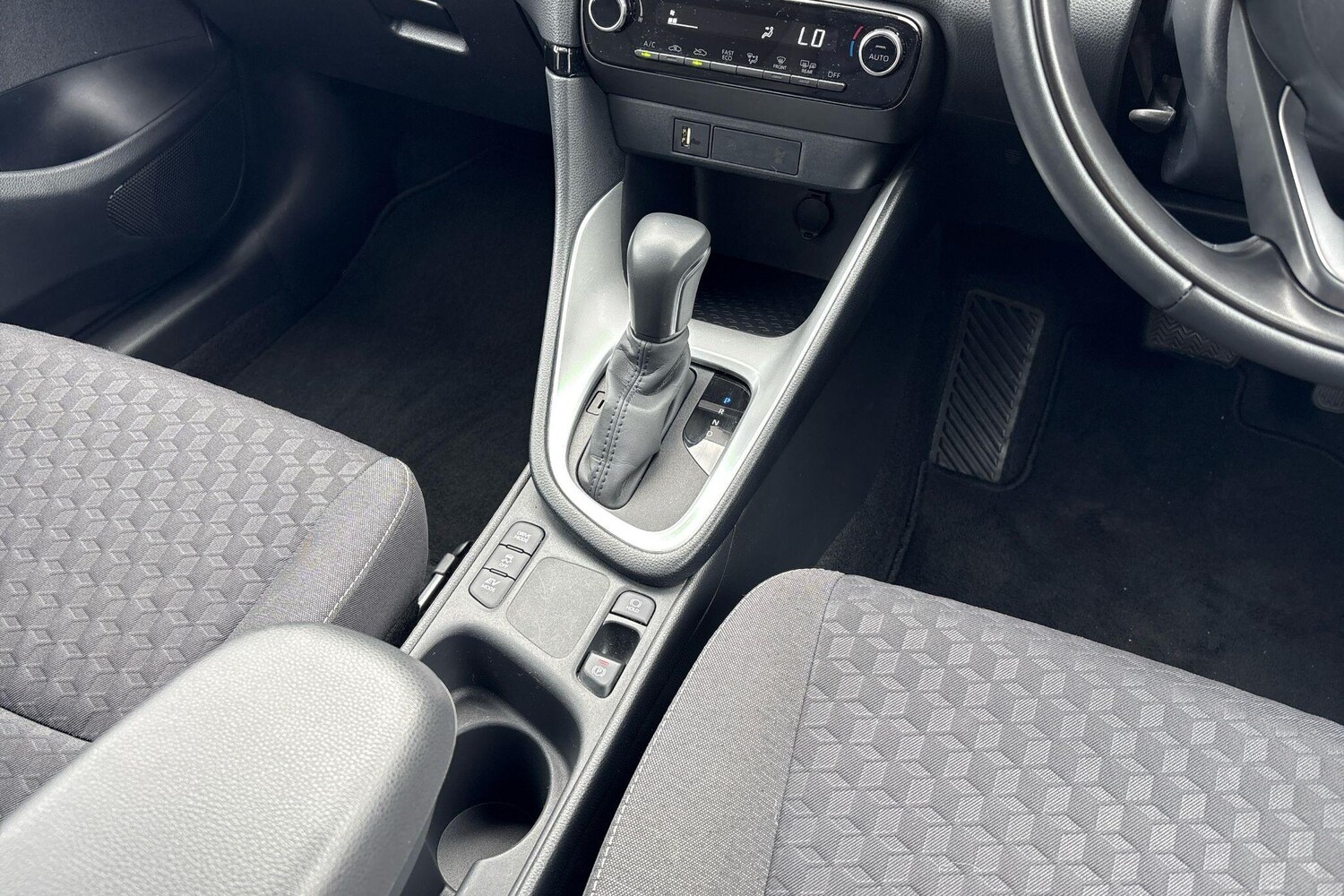 Used Toyota Yaris 2023 for sale - 76139686: Photo 6