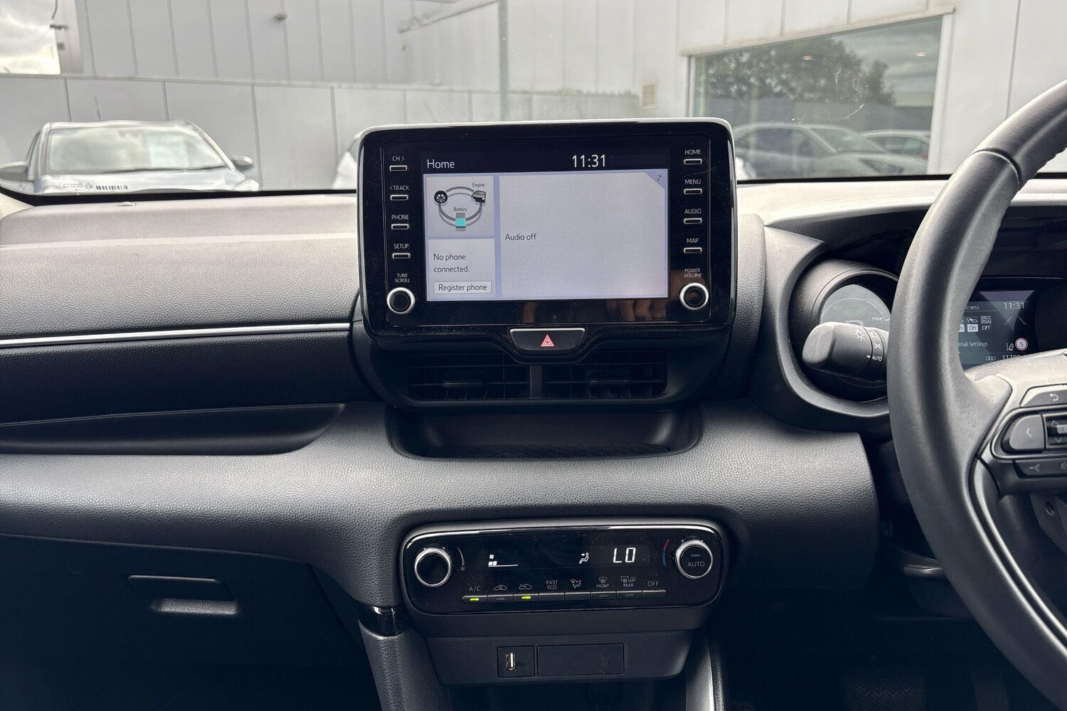 Used Toyota Yaris 2023 for sale - 76139686: Photo 8