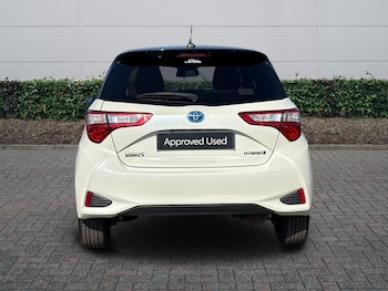 Used Toyota Yaris 2018 for sale - 79050773: Photo