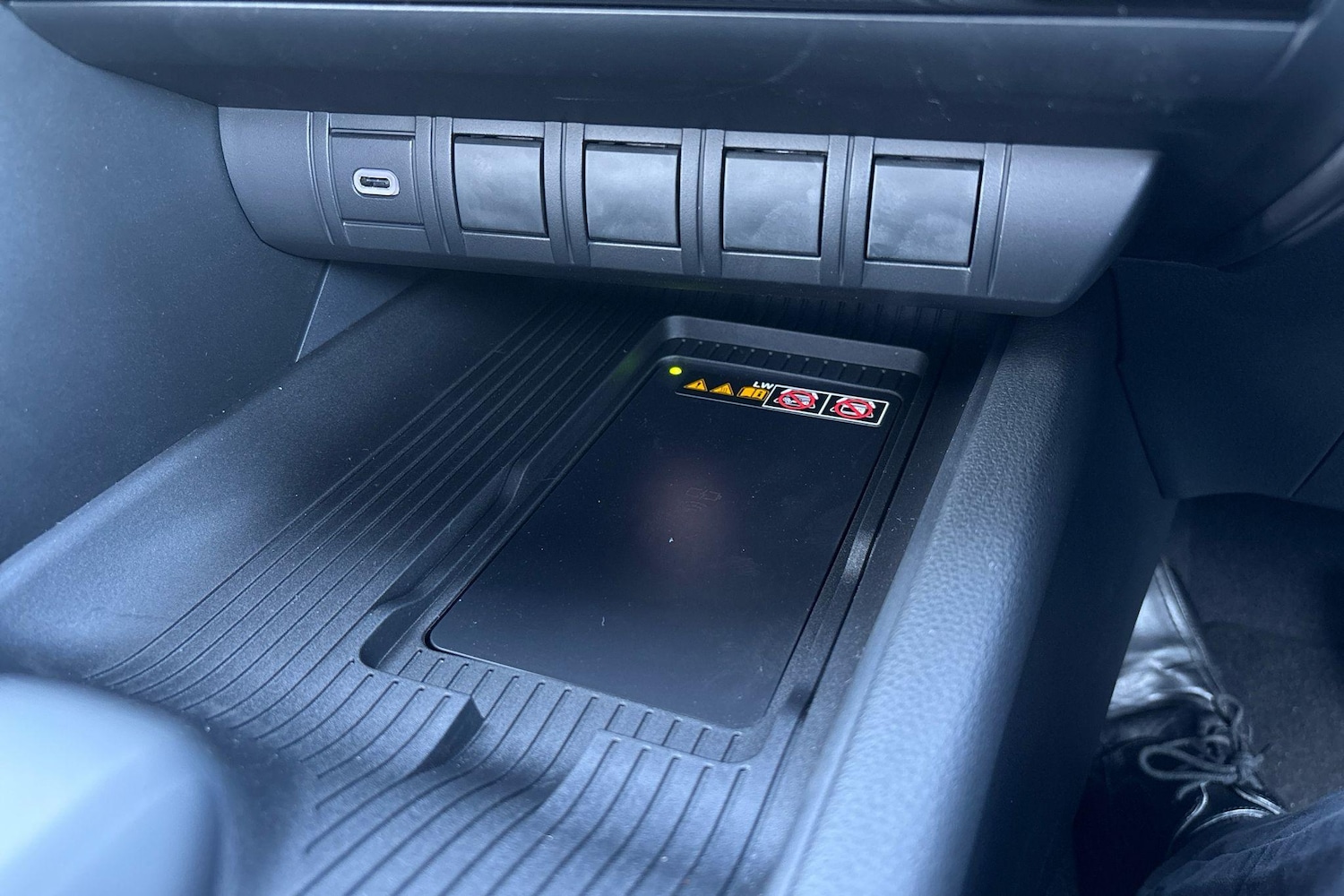 Used Toyota C-HR 2025 for sale - 77013634: Photo 8