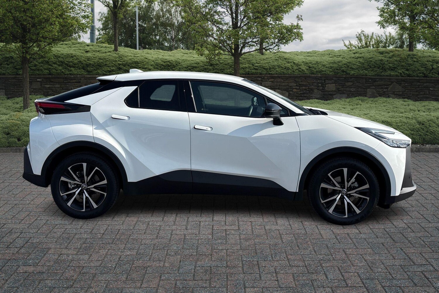 Used Toyota C-HR 2025 for sale - 77457345: Photo 15
