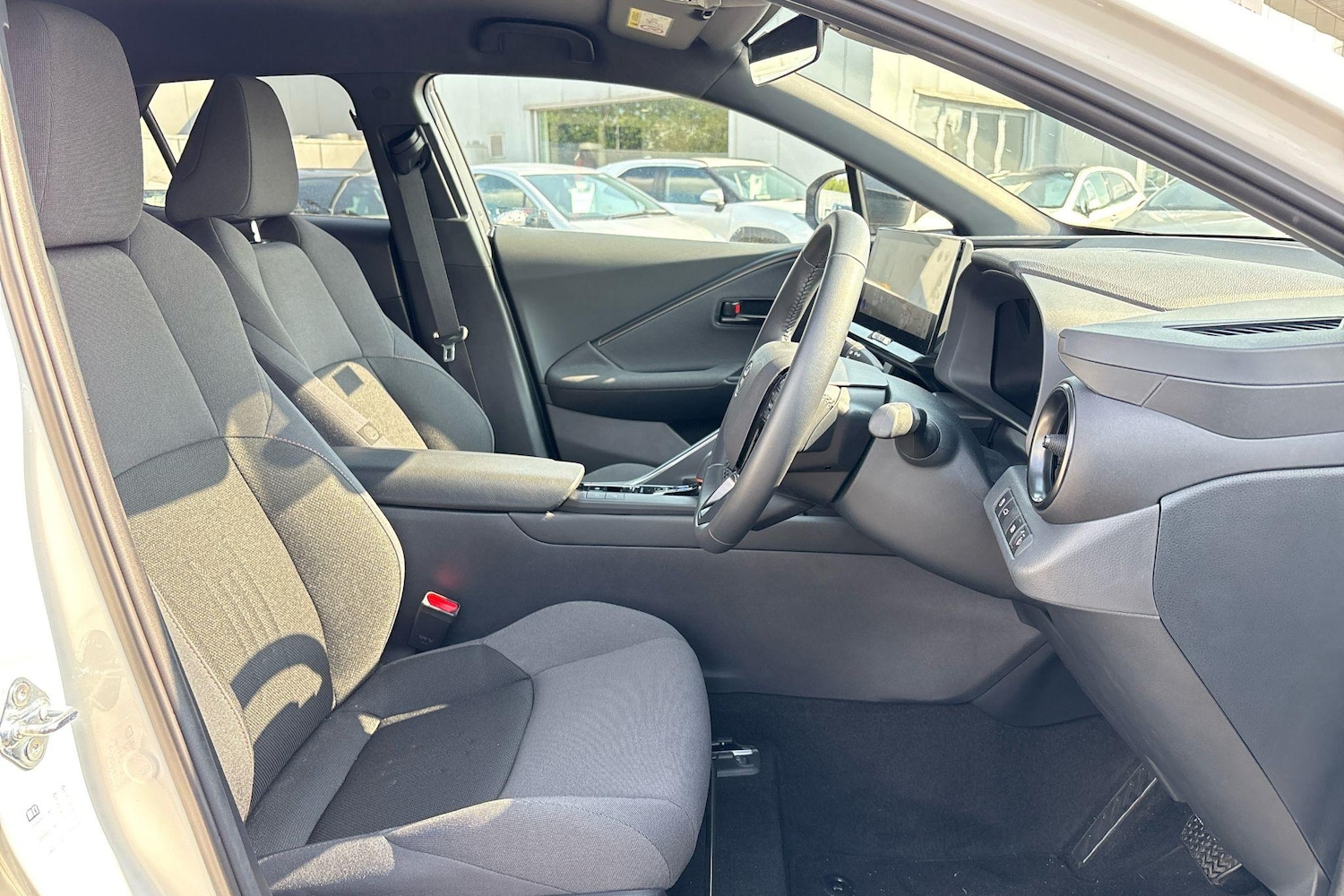 Used Toyota C-HR 2025 for sale - 77457345: Photo 19