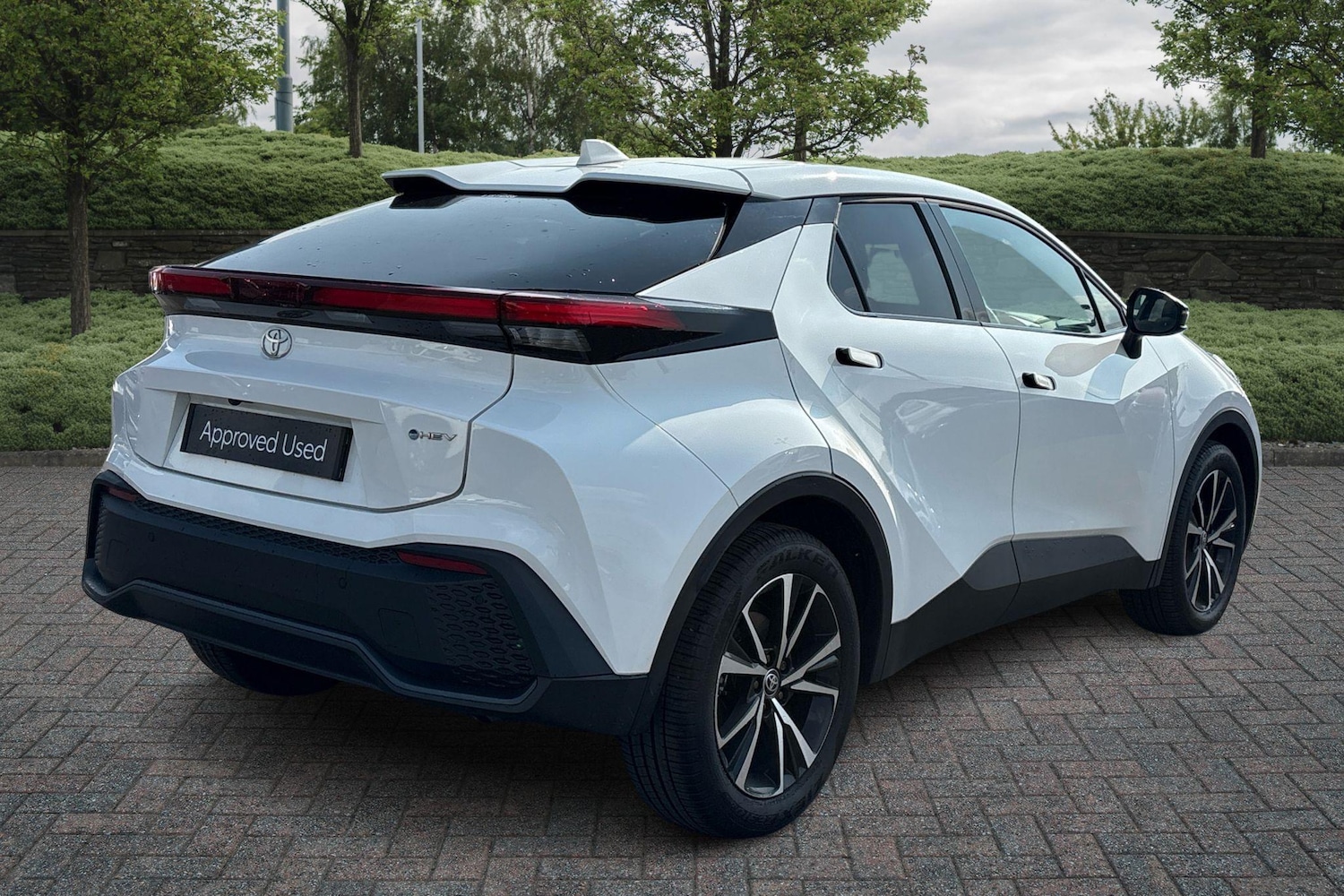 Used Toyota C-HR 2025 for sale - 77457345: Photo 2