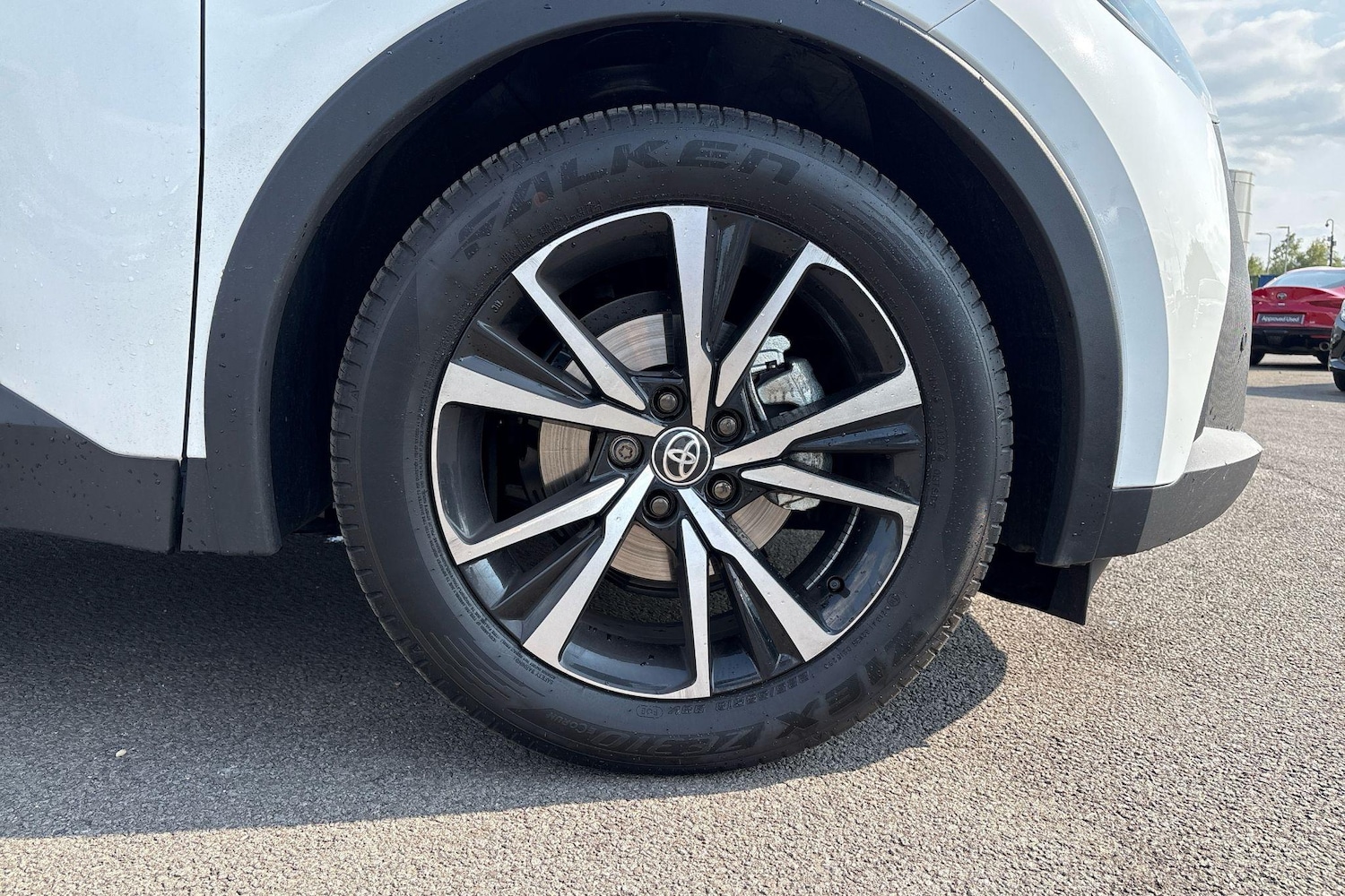 Used Toyota C-HR 2025 for sale - 77457345: Photo 26